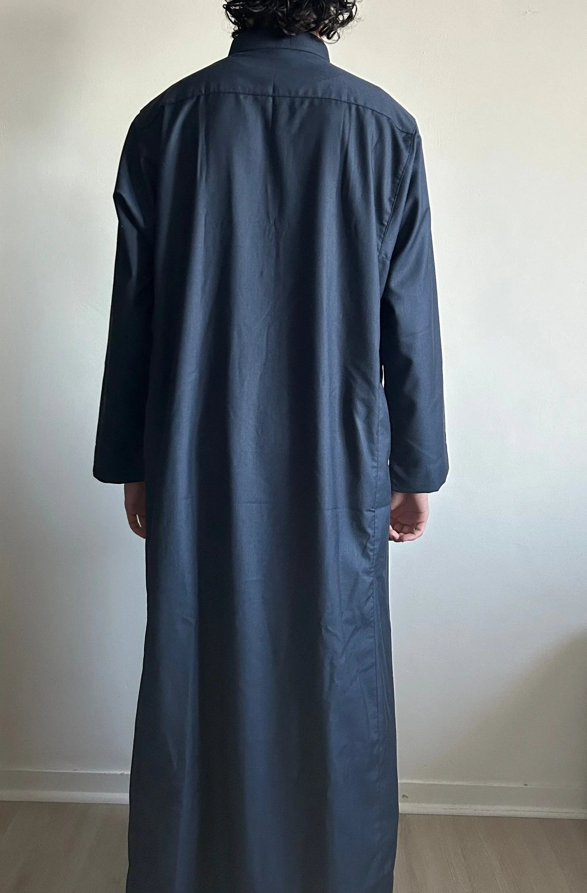 Qamis Saoudien Bleu ThawbCollection